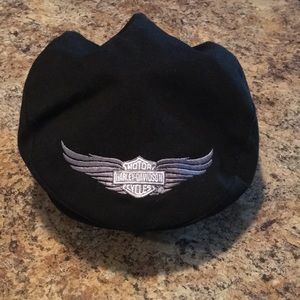 Harley Davidson hat in Black.  Logo in white/gray.